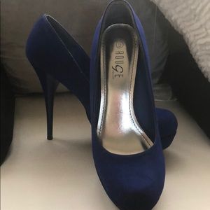 Blues Clues!! Women pumps!